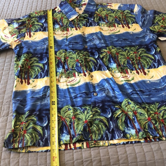 🏝 Kahala by Nordstrom Hawaiian Island Shirt - Picture 5 of 7
